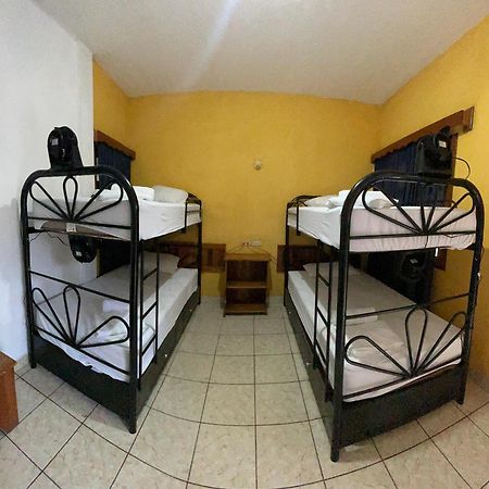 Natz Hotel Flores Εξωτερικό φωτογραφία