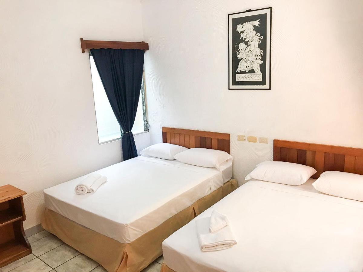 Natz Hotel Flores Εξωτερικό φωτογραφία
