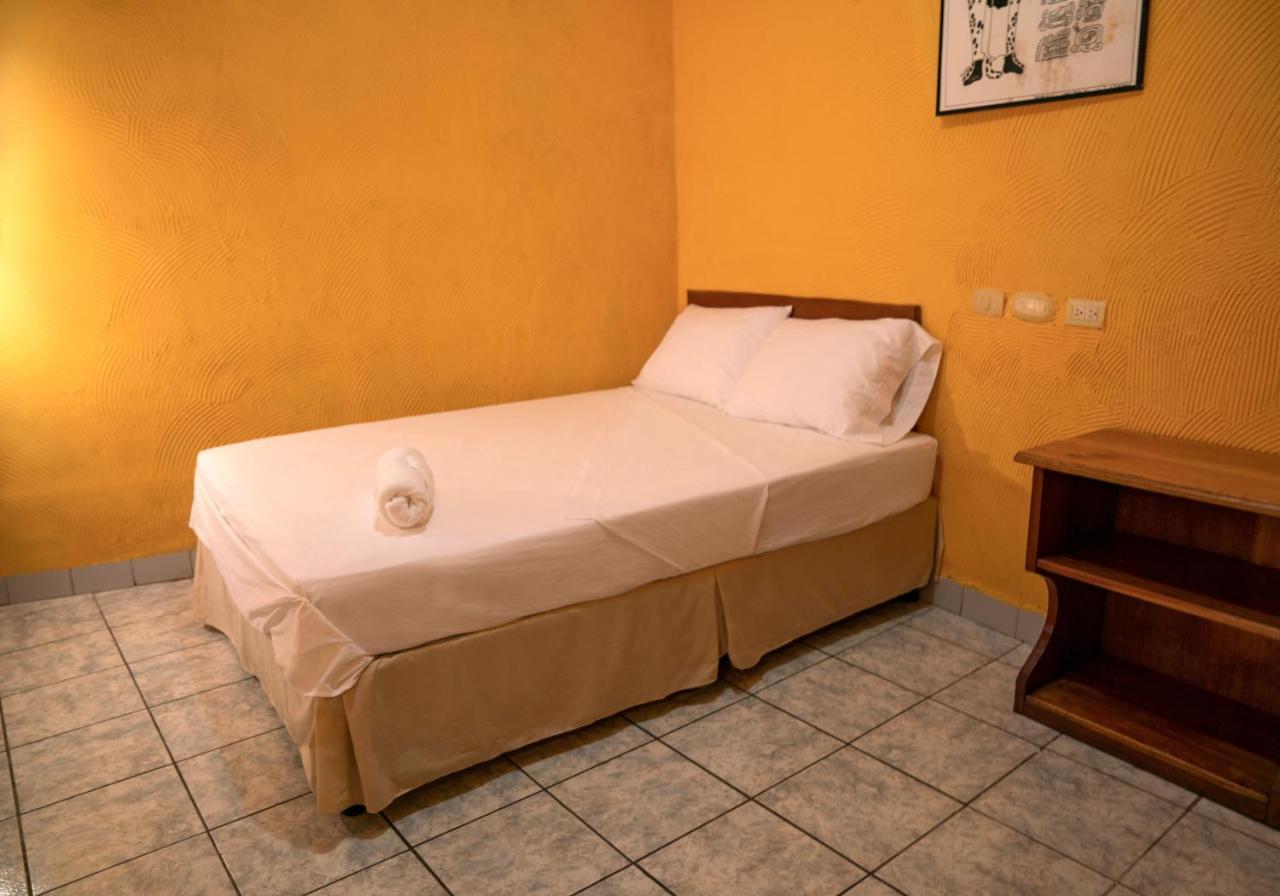 Natz Hotel Flores Εξωτερικό φωτογραφία