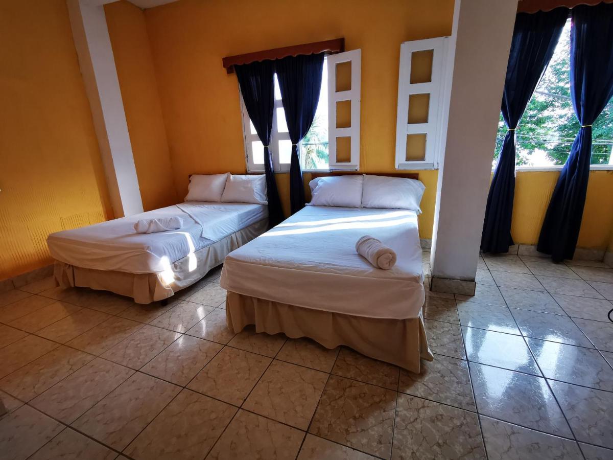 Natz Hotel Flores Εξωτερικό φωτογραφία