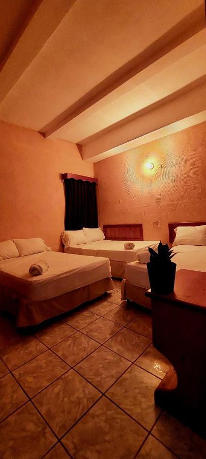Natz Hotel Flores Εξωτερικό φωτογραφία