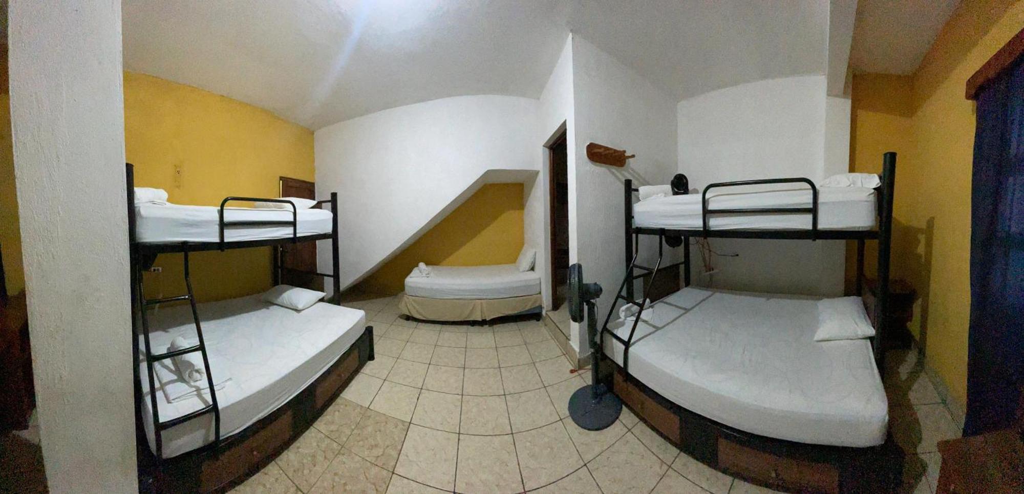 Natz Hotel Flores Εξωτερικό φωτογραφία