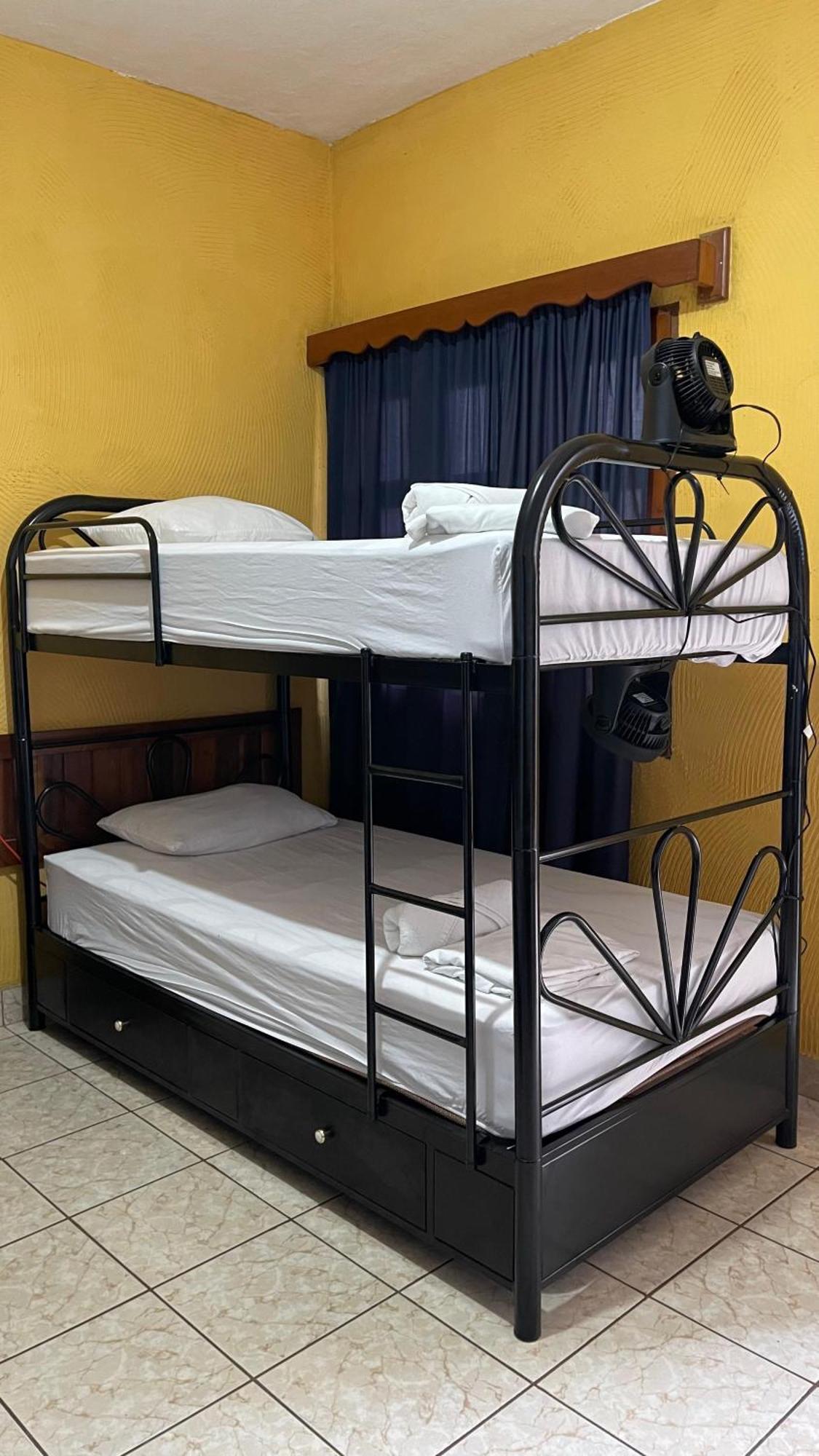 Natz Hotel Flores Εξωτερικό φωτογραφία
